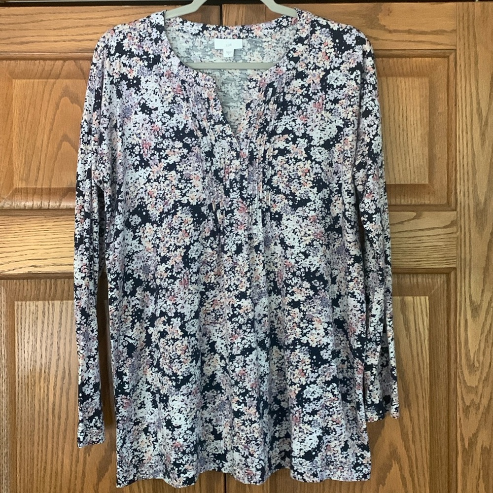 🌺J. Jill Floral V-Neck Long Sleeve Knit Top🌺